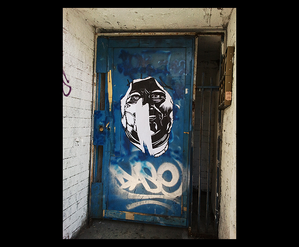 Whatepasting in tel aviv