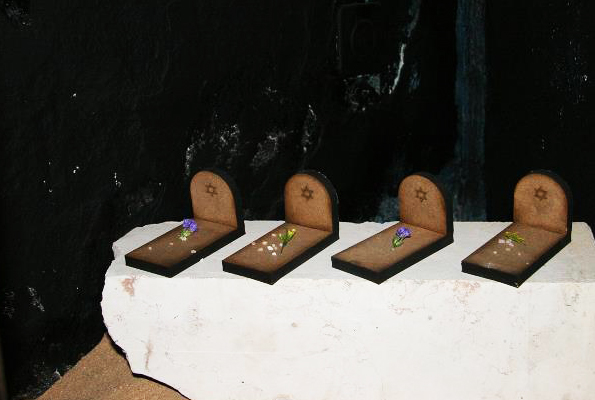 “Crop marks” / 23.2.12 / opening night